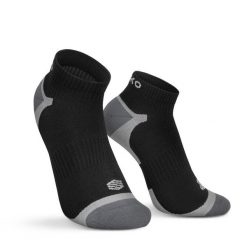 Krótkie skarpety turystyczno-trekkingowe unisex Loerie. Czarne skarpety SIROKO, bez wzorów. Za 42.00 zł.