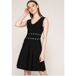 Morgan - Sukienka. Czarne sukienki Morgan, na co dzień, m, bez wzorów, z dzianiny, casualowe, bez kołnierzyka, bez ramiączek, mini, proste. W wyprzedaży za 129.90 zł.