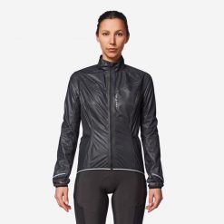 Kurtka przeciwdeszczowa na rower Van Rysel RR 900 damska. Czarne kurtki sportowe VAN RYSEL, xs, bez wzorów, z materiału, bez kaptura, rowerowe. Za 149.99 zł.