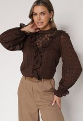 Brązowa Bluzka Zdobiona Koronką Falbankami i Metaliczną Nicią Feralea. Brązowe bluzki Born2be, m, z aplikacjami, z jeansu, biznesowe, bez kołnierzyka, bez ramiączek. Za 109.99 zł.