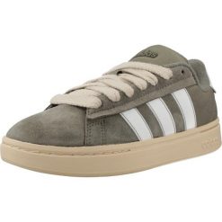 Buty ADIDAS GRAND COURT ALPHA 0 Zielony. Zielone trekkingi Adidas, ze skóry, trekkingowe. Za 381.50 zł.