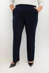 Klasyczne granatowe spodnie z gumką i kieszeniami On Repeat czarne Plus Size Oversize. Czarne spodnie materiałowe Moda Size Plus Iwanek, do pracy, plus size, bez wzorów, z elastanu, plus size, krótkie. Za 169.90 zł.