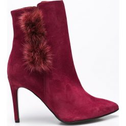 Solo Femme - Botki. Brązowe botki Solo Femme, bez wzorów, z materiału, bez obcasa, na obcasie, bez zapięcia. W wyprzedaży za 179.90 zł.