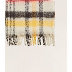 Mango - Szal Flag. Czerwone szaliki Mango, bez wzorów, z dzianiny. W wyprzedaży za 29.90 zł.