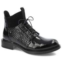 Czarne Botki Armodo Stylowe Obuwie Damskie. Czarne botki Armodo, bez wzorów, z materiału, bez obcasa, bez zapięcia. Za 319.00 zł.