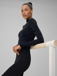 4F Longsleeve do jogi slim szybkoschnący damski - czarny S. Czarne koszulki sportowe 4f, bez wzorów, bez ramiączek, na jogę i pilates. Za 129.99 zł.
