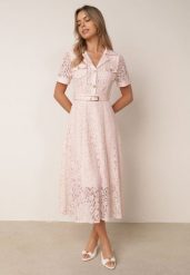 Różowa Koronkowa Sukienka z Bawełny i Wiskozy o Koszulowym Kroju z Paskiem Sansalone. Czerwone sukienki Born2be, na co dzień, m, bez wzorów, z bawełny, eleganckie, bez kołnierzyka, bez ramiączek, midi, koszulowe. Za 299.99 zł.