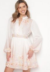 Różowa Sukienka w Kwiaty o Rozkloszowanym Kroju z Bufiastymi Rękawami Tulhira. Czerwone sukienki Born2be, na co dzień, na lato, l, bez wzorów, eleganckie, bez kołnierzyka, bez ramiączek, mini, rozkloszowane. Za 159.99 zł.