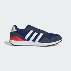 Buty Run 60s 4.0. Białe trekkingi Adidas, trekkingowe. W wyprzedaży za 160.58 zł.