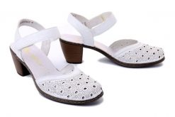 RIEKER 40991-80 white, sandały damskie. Białe sandały Rieker, bez wzorów, z gumy, bez obcasa, na obcasie, bez zapięcia. Za 299.90 zł.