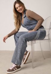 Niebieski Jeansowy Kombinezon z Bawełny z Odkrytymi Plecami i Kołnierzykiem Edaviael. Niebieskie sukienki Born2be, na co dzień, l, bez wzorów, z bawełny, klasyczne, bez kołnierzyka, bez ramiączek, proste. Za 159.99 zł.