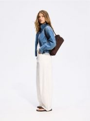 Jeansy barrel leg - biały. Białe jeansy Reserved, bez wzorów. Za 139.99 zł.