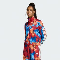 BLUZA DRESOWA ADIDAS x FARM RIO HOUSE OF TIRO. Białe bluzy Adidas, m, bez wzorów, z dresówki, bez kaptura. Za 279.00 zł.