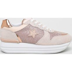 Trussardi Jeans - Buty. Czerwone obuwie sportowe Trussardi Jeans, z gumy, bez zapięcia. W wyprzedaży za 499.90 zł.