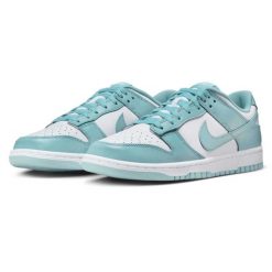 Buty sportowe Nike Dunk LOW RETRO. Niebieskie obuwie sportowe Nike, bez zapięcia, trekkingowe. Za 495.00 zł.