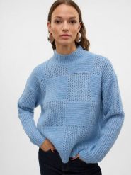 Vero Moda Sweter w kolorze błękitnym rozmiar: S. Niebieskie swetry Vero Moda, s, bez wzorów, bez ramiączek. Za 57.20 zł.