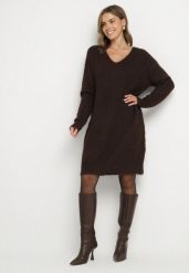 Brązowa Dzianinowa Sukienka z Domieszką Wełny o Pudełkowym Kroju Esmerea. Brązowe sukienki Born2be, na co dzień, plus size, bez wzorów, z dzianiny, klasyczne, bez kołnierzyka, plus size, bez ramiączek, mini. Za 139.99 zł.