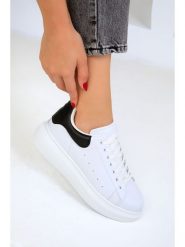 Trendyol Sneakersy w kolorze biało-czarnym rozmiar: 38. Białe trampki Trendyol, bez wzorów, bez zapięcia. Za 73.99 zł.