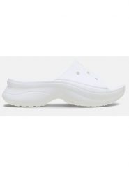 Crocs Klapki "Bae" w kolorze białym rozmiar: 39/40. Białe klapki Crocs, bez wzorów, z otwartym noskiem, bez obcasa. Za 155.15 zł.