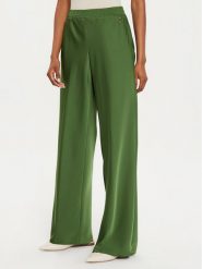 Patrizia Pepe Spodnie materiałowe 8P0657 A459 Zielony Regular Fit. Zielone spodnie materiałowe Patrizia Pepe, bez wzorów, z materiału. Za 549.99 zł.