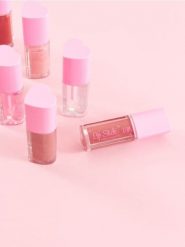 Pomadka do ust - różowy. Pomadki Sinsay. Za 9.99 zł.