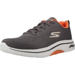Kapcie SKECHERS GO WALK ARCH FIT 2.0 Szary. Szare obuwie domowe Skechers, bez wzorów, z tkaniny, bez zapięcia. Za 402.99 zł.