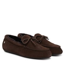 Kapcie EMU Australia. Brązowe obuwie domowe EMU Australia, bez wzorów, bez zapięcia. Za 429.99 zł.