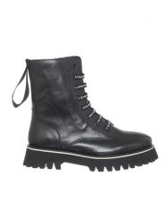 Patrizia Pepe Botki w kolorze czarnym rozmiar: 40. Czarne botki Patrizia Pepe, bez wzorów, bez obcasa, bez zapięcia. Za 612.06 zł.