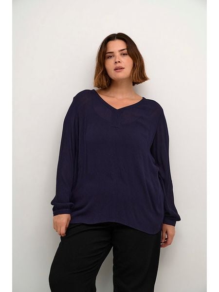 KAFFE curve Bluzka w kolorze granatowym rozmiar: 42. Niebieskie bluzki KAFFE curve, bez wzorów, z wiskozy, bez kołnierzyka, bez ramiączek. Za 61.60 zł.