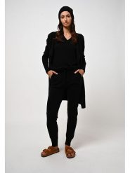 AUTHENTIC CASHMERE Kaszmirowa koszulka "Kali" w kolorze czarnym rozmiar: L. Czarne bluzki AUTHENTIC CASHMERE, l, bez wzorów, z kaszmiru, bez kołnierzyka, bez ramiączek. Za 236.61 zł.