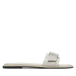 Klapki Calvin Klein. Szare klapki Calvin Klein, bez wzorów, bez obcasa. Za 339.99 zł.