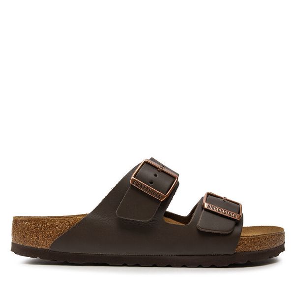 Klapki Birkenstock. Brązowe klapki Birkenstock, bez wzorów, bez obcasa. Za 499.99 zł.