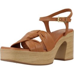 Sandały UNISA ODOLF GRA Jasnobrązowy. Brązowe sandały Unisa, bez wzorów, ze skóry, bez obcasa, bez zapięcia. Za 303.99 zł.