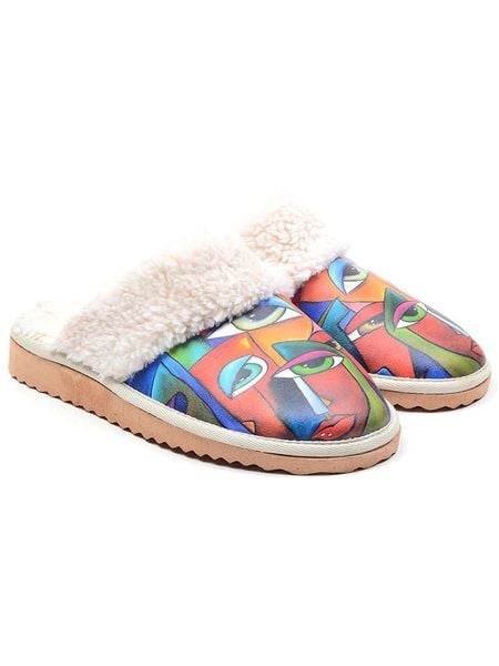 Goby Kapcie w kolorze białym ze wzorem rozmiar: 41. Białe obuwie domowe Goby, bez wzorów, bez zapięcia. Za 130.99 zł.