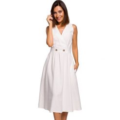 Stylove Sukienka w kolorze białym rozmiar: XXL. Białe sukienki Stylove, xxl, bez wzorów, bez kołnierzyka, bez ramiączek, midi. Za 91.99 zł.