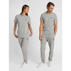 Koszulka Hummel IC Dayton. Szare bluzki Hummel, xs, bez wzorów, z bawełny, sportowe, bez kołnierzyka, bez ramiączek. Za 137.00 zł.