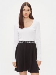 Calvin Klein Jeans Sukienka codzienna J20J222523 Kolorowy Regular Fit. Sukienki Calvin Klein Jeans, na co dzień, xxs, bez wzorów, z jeansu, bez kołnierzyka, bez ramiączek, proste. Za 269.99 zł.
