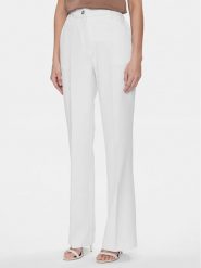 Guess Spodnie materiałowe W4RB30 WFWX2 Biały Slim Fit. Białe spodnie materiałowe Guess, xs, z aplikacjami, z materiału. Za 349.99 zł.