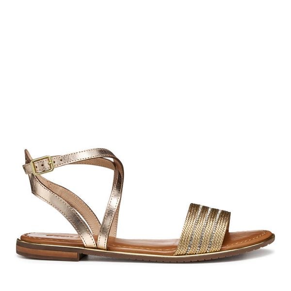 Sandały Geox. Żółte sandały Geox, bez wzorów, bez obcasa, na płaskiej podeszwie, bez zapięcia. Za 399.99 zł.