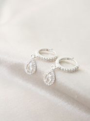 Lodie Silver Srebrne kolczyki-kreole z cyrkoniami rozmiar: onesize. Szare kolczyki Lodie Silver, z cyrkonią, srebrne. Za 83.45 zł.