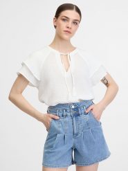 Orsay Bluzka w kolorze białym rozmiar: 38. Białe bluzki Orsay, bez wzorów, z bawełny, bez kołnierzyka, bez ramiączek. Za 46.45 zł.