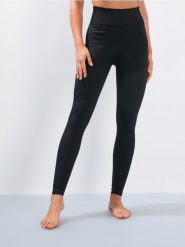 Legginsy z wysokim stanem o dopasowanym kroju - czarny. Czarne legginsy Sinsay, l, bez wzorów, z podwyższonym stanem. Za 39.99 zł.