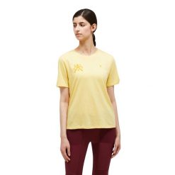 Koszulka Peak Performance damska Explore Graphic Tee żółta - XS. Żółte koszulki sportowe Peak Performance, bez wzorów, bez ramiączek. W wyprzedaży za 189.00 zł.