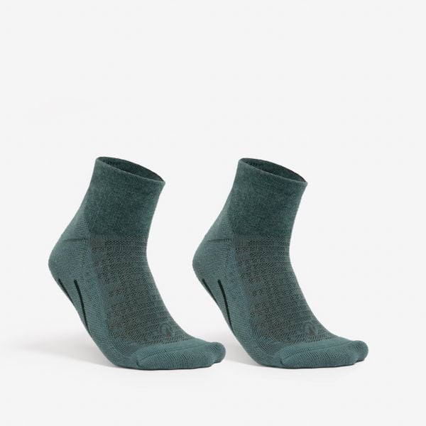 Skarpety turystyczne Quechua Hike 100 mid x 2. Czarne skarpety QUECHUA, bez wzorów, z bawełny. Za 39.99 zł.