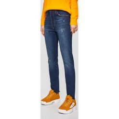 Levi's - Jeansy 501. Niebieskie jeansy Levi's®, s, bez wzorów. W wyprzedaży za 299.90 zł.