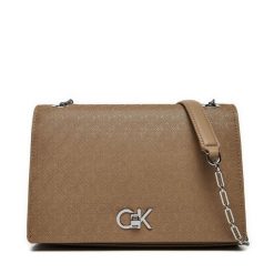 Torebka Calvin Klein. Brązowe torebki klasyczne Calvin Klein, bez wzorów, bez dodatków. Za 359.99 zł.