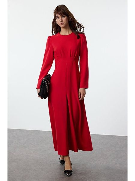 Trendyol Sukienka w kolorze czerwonym rozmiar: 38. Czerwone sukienki Trendyol, bez wzorów, bez kołnierzyka, bez ramiączek, maxi. Za 96.14 zł.