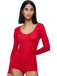 Triumph Koszulka w kolorze czerwonym rozmiar: M. Czerwone bluzki Triumph, m, bez wzorów, bez kołnierzyka, bez ramiączek. Za 95.92 zł.