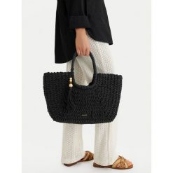 Torebka JENNY. Czarne torebki klasyczne Jenny, bez wzorów, bez dodatków. Za 149.99 zł.