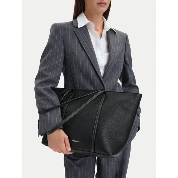 Torebka GINO ROSSI. Czarne shopper Gino Rossi, bez wzorów, bez dodatków. Za 199.99 zł.